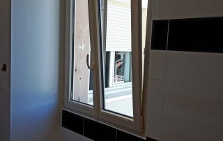 qu'est-ce qu'une fenêtre oscillo-battante ?