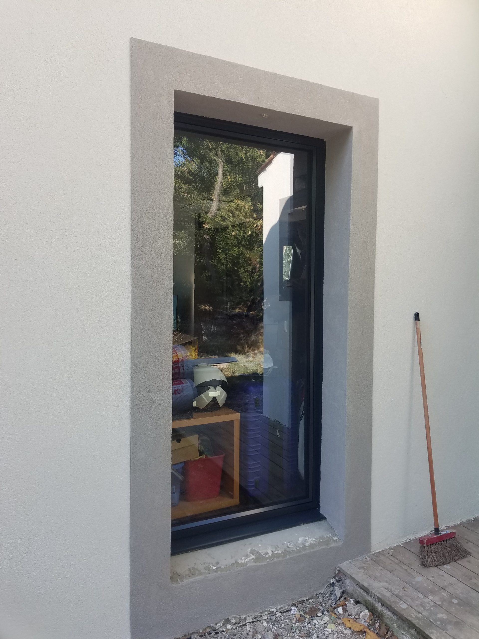 La porte-fenêtre aluminium : une alliée utile