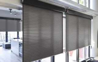 Motorisation volets roulants : filaire, radio ou solaire, comment bien choisir ?