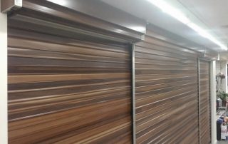 Prix d'un volet roulant : quel budget prévoir selon les matériaux et options ?