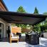 Pergola bioclimatique ou store banne : que choisir pour votre terrasse ?