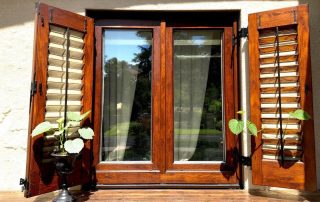 Quel volet choisir pour une maison exposée au soleil : conseils et protection solaire